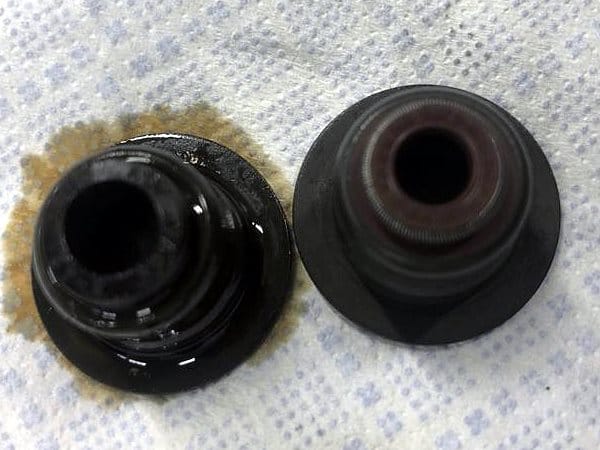 Замена маслосъемных колпачков BMW (БМВ)